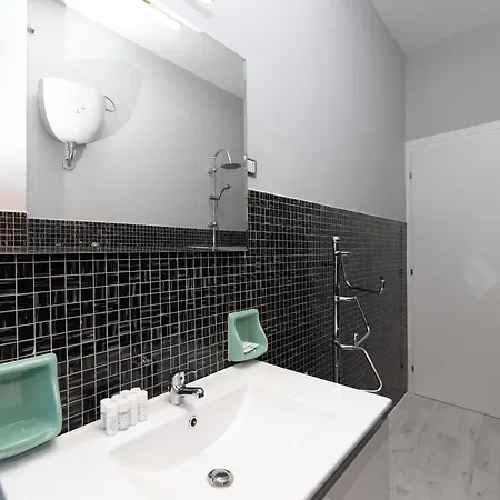 Cinecitta' House Lägenhet Rom